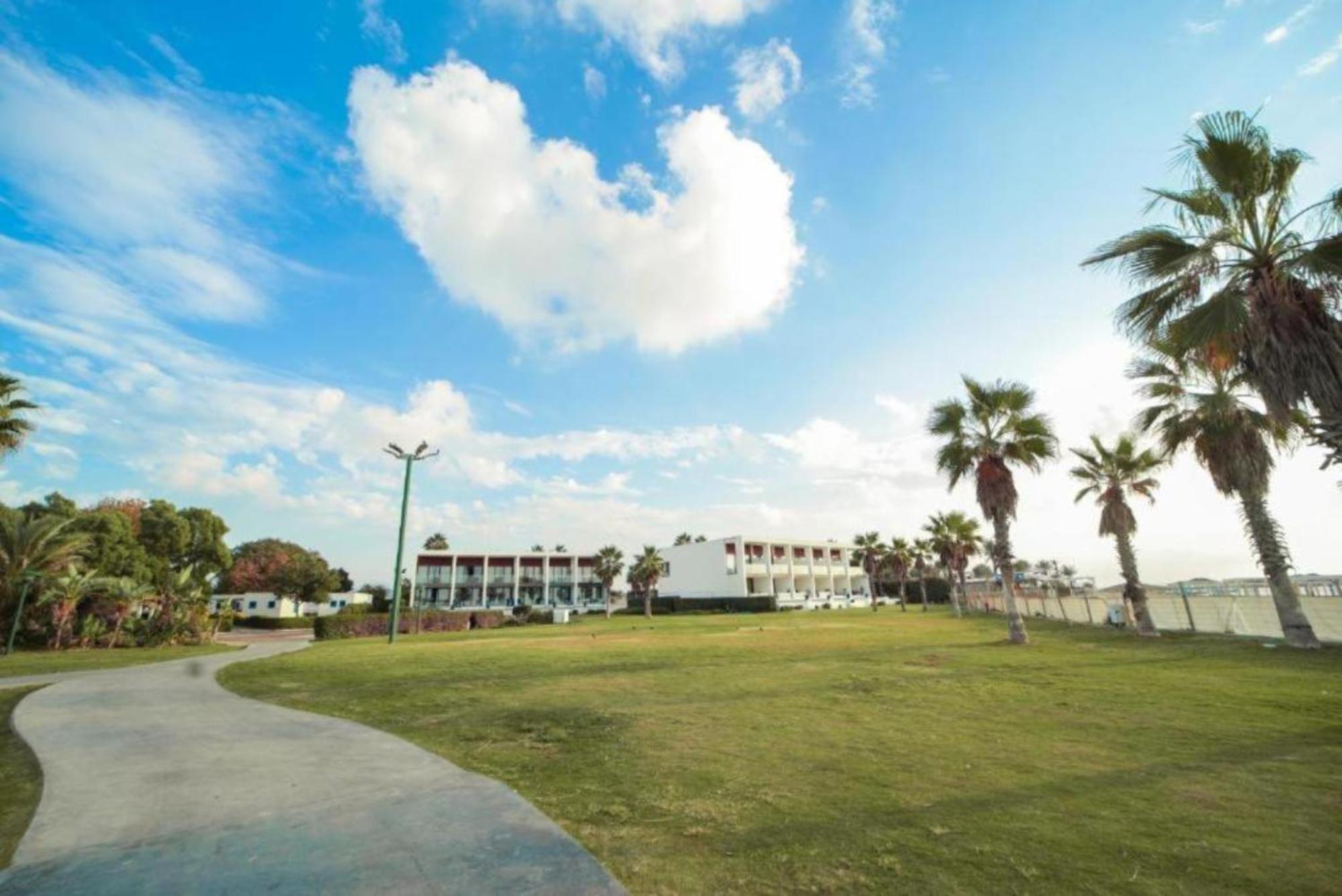 Nachsholim Kibbutz Country Lodging ナーショリム エクステリア 写真